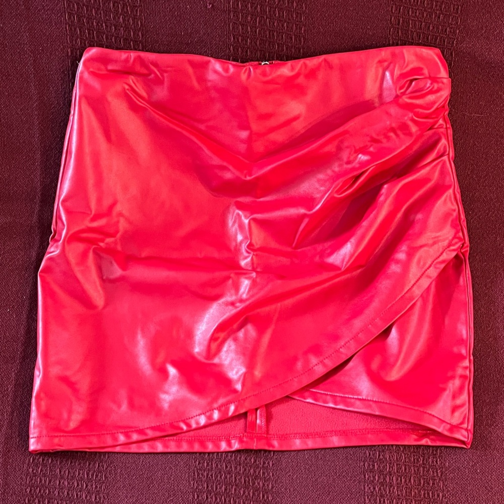 Chic Red Mini Skirt